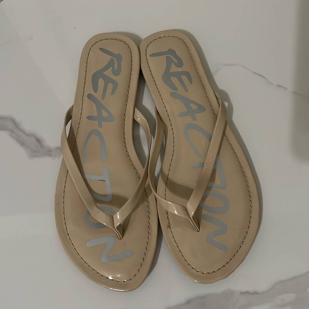 Reaction by Kenneth Cole flip flops
